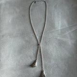 Two flowers chain